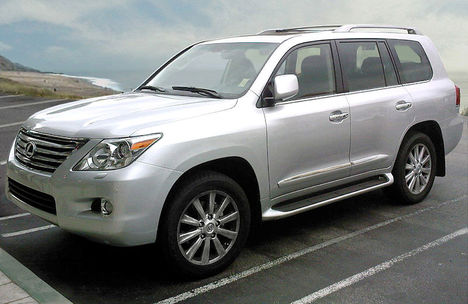 Изображение LX 570 (URJ200)